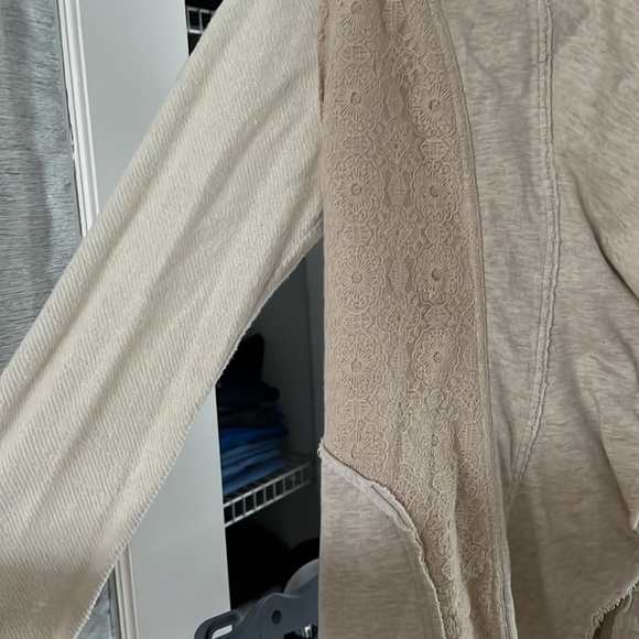 Free People Sweatshirt - Picture 3 of 5